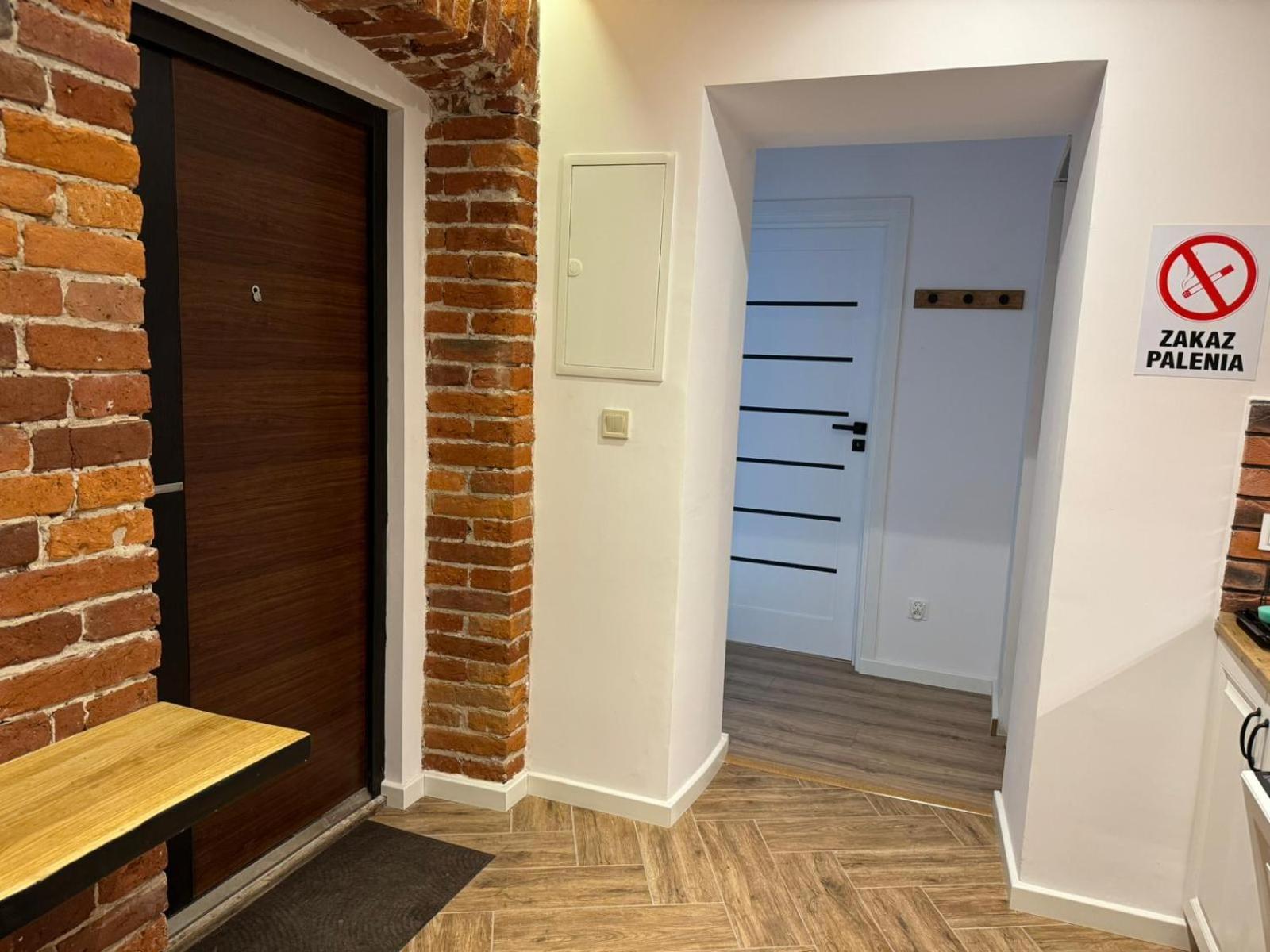 Lusia Apartment Jaroslaw Bagian luar foto